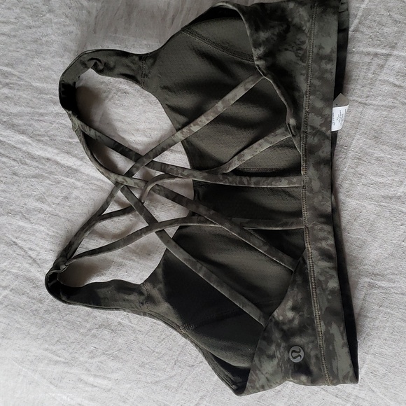 Lululemon bra - Picture 2 of 10